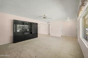 16022 N Lakeforest Dr, Sun City, AZ 85351 - Photo 7