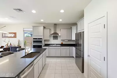 25910 W Louise Drive, Buckeye, AZ 85396 - Photo 5