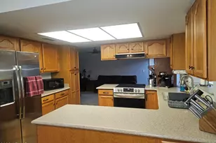 7114 W Sunnyslope Ln, Peoria, AZ 85345 - Photo 7