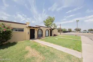 388 N Comanche Dr, Chandler, AZ 85224 - Photo 1