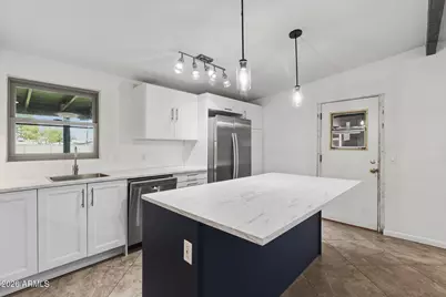 1620 W Roeser Road, Phoenix, AZ 85041 - Photo 13
