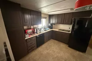 4139 E Ridge Rd, Phoenix, AZ 85042 - Photo 7