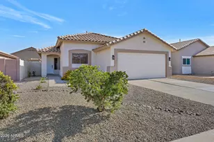 741 E Cantebria Dr, Gilbert, AZ 85296 - Photo 3