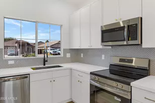 741 E Cantebria Dr, Gilbert, AZ 85296 - Photo 13