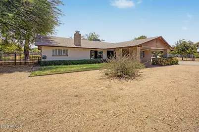 4835 W Port Au Prince Lane, Glendale, AZ 85306 - Photo 5