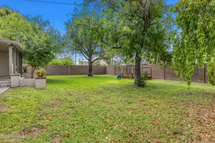 3205 E Clarendon Ave, Phoenix, AZ 85018 - Photo 15