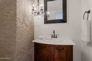 4020 E Laurel Ln, Phoenix, AZ 85028 - Photo 21