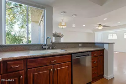 4020 E Laurel Lane, Phoenix, AZ 85028 - Photo 15