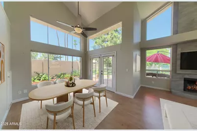 4020 E Laurel Lane, Phoenix, AZ 85028 - Photo 9