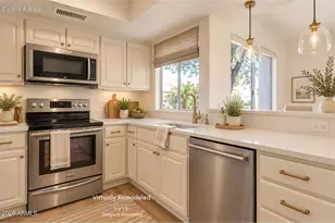 4020 E Laurel Ln, Phoenix, AZ 85028 - Photo 11