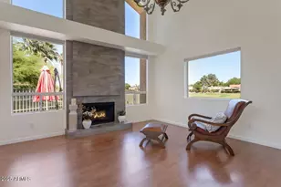 4020 E Laurel Ln, Phoenix, AZ 85028 - Photo 3