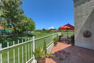 4020 E Laurel Ln, Phoenix, AZ 85028 - Photo 15