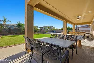 18391 W Port Royale Lane, Surprise, AZ 85388 - Photo 7