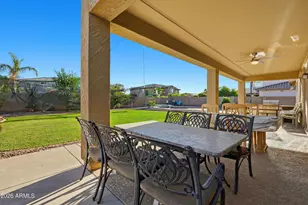 18391 W Port Royale Ln, Surprise, AZ 85388 - Photo 7