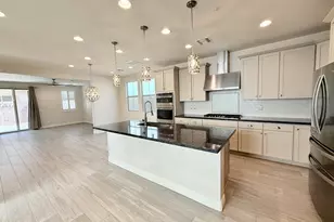 2366 W Gloria Ln, Phoenix, AZ 85085 - Photo 5