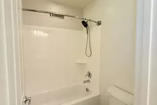 2366 W Gloria Ln, Phoenix, AZ 85085 - Photo 31