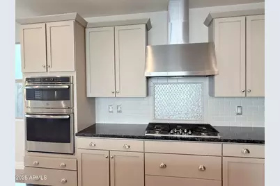 2366 W Gloria Lane, Phoenix, AZ 85085 - Photo 13