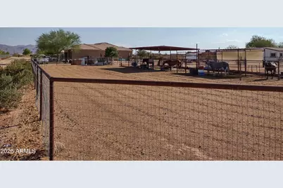 27710 N 237th Lane, Wittmann, AZ 85361 - Photo 9