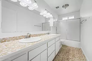 8038 E Almeria Rd, Scottsdale, AZ 85257 - Photo 25