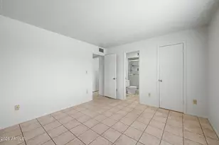 336 E Cornell Dr, Tempe, AZ 85283 - Photo 9