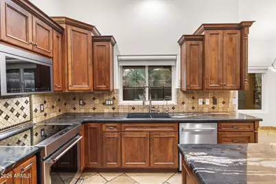 14818 N 18th Place, Phoenix, AZ 85022 - Photo 11