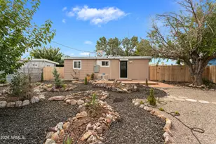 111 E Apache St, Huachuca City, AZ 85616 - Photo 29