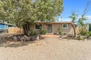 111 E Apache St, Huachuca City, AZ 85616 - Photo 1