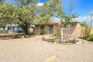 111 E Apache St, Huachuca City, AZ 85616 - Photo 3