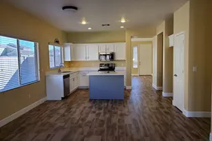 2056 E Riviera Dr, Chandler, AZ 85249 - Photo 9
