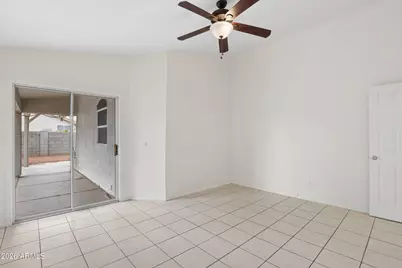 15661 W Hammond Drive, Goodyear, AZ 85338 - Photo 23