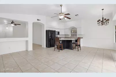 15661 W Hammond Drive, Goodyear, AZ 85338 - Photo 11