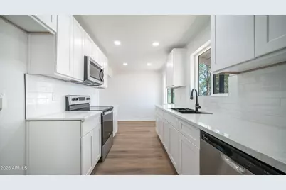 3302 W Turney Avenue, Phoenix, AZ 85017 - Photo 5