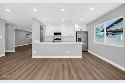 8219 E Whitton Avenue, Scottsdale, AZ 85251 - Photo 9