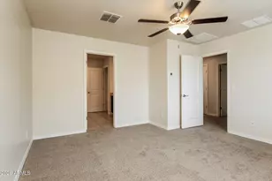 8235 West Odeum Ln, Phoenix, AZ 85043 - Photo 13