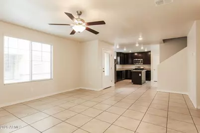 8235 W Odeum Lane, Phoenix, AZ 85043 - Photo 7