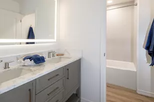 4041 E Tether Trail, Phoenix, AZ 85050 - Photo 25