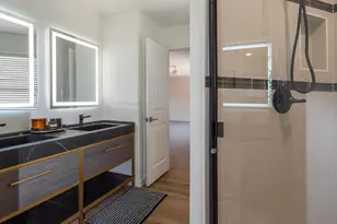 4041 E Tether Trail, Phoenix, AZ 85050 - Photo 17