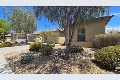 13637 S 175th Drive, Goodyear, AZ 85338 - Photo 3