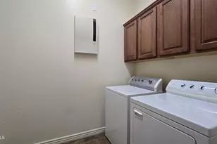 13637 S 175th Dr, Goodyear, AZ 85338 - Photo 31