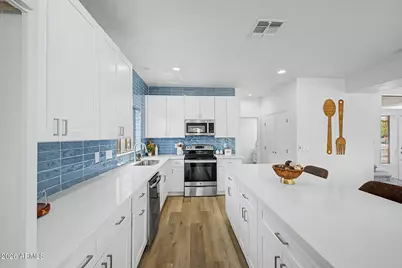 13361 W Evans Drive, Surprise, AZ 85379 - Photo 7