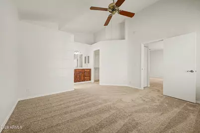 879 E Hearne Way, Gilbert, AZ 85234 - Photo 19