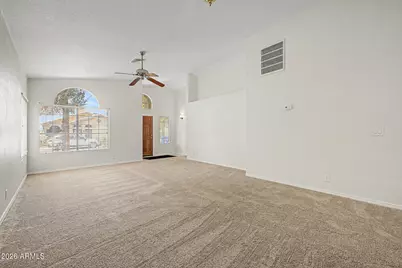 879 E Hearne Way, Gilbert, AZ 85234 - Photo 3