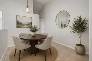 879 E Hearne Way, Gilbert, AZ 85234 - Photo 13