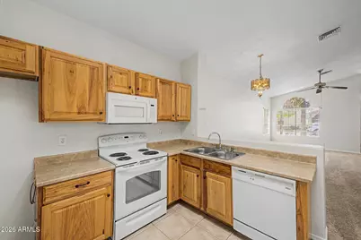879 E Hearne Way, Gilbert, AZ 85234 - Photo 9