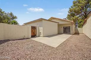 879 E Hearne Way, Gilbert, AZ 85234 - Photo 27