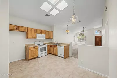 879 E Hearne Way, Gilbert, AZ 85234 - Photo 7