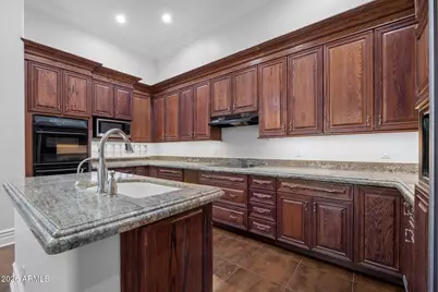 7436 E Tuckey Lane, Scottsdale, AZ 85250 - Photo 13