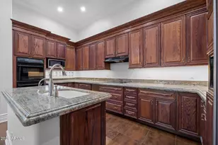 7436 E Tuckey Ln, Scottsdale, AZ 85250 - Photo 13