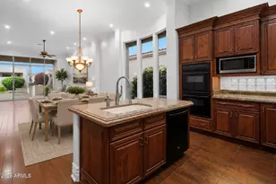 7436 E Tuckey Ln, Scottsdale, AZ 85250 - Photo 11