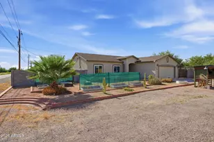 236 N Thunderbird Dr, Apache Junction, AZ 85120 - Photo 3